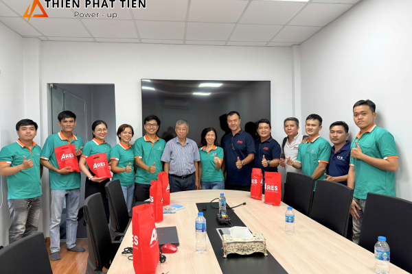 ARES Training – Nâng Tầm Chuyên Môn, Sẵn Sàng Phục Vụ Khách Hàng
