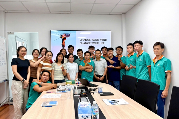 “CHANGE YOUR MIND, CHANGE YOUR LIFE” – THAY ĐỔI TƯ DUY, THAY ĐỔI CUỘC SỐNG